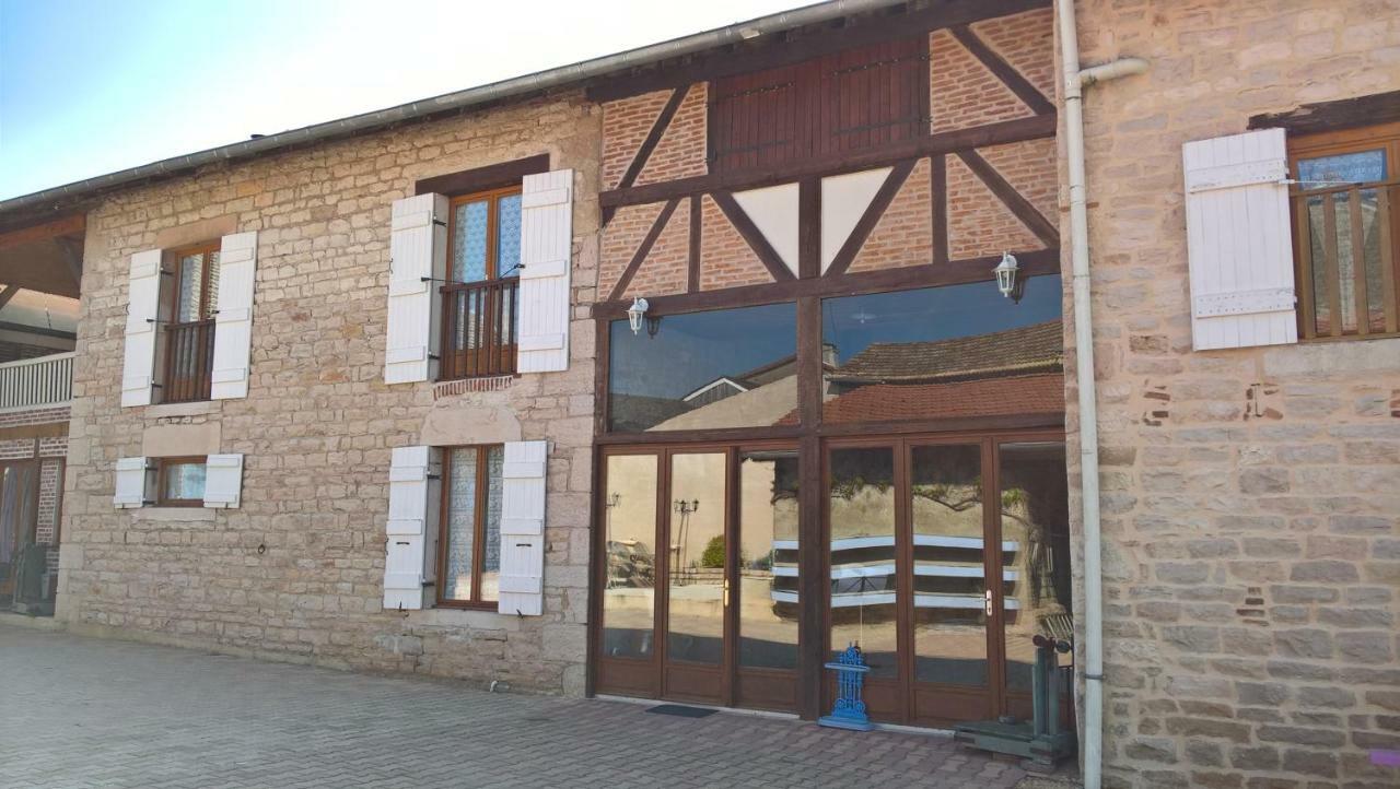 Bed and Breakfast La Ferme Du Grand Faubourg Pont-de-Vaux Zewnętrze zdjęcie
