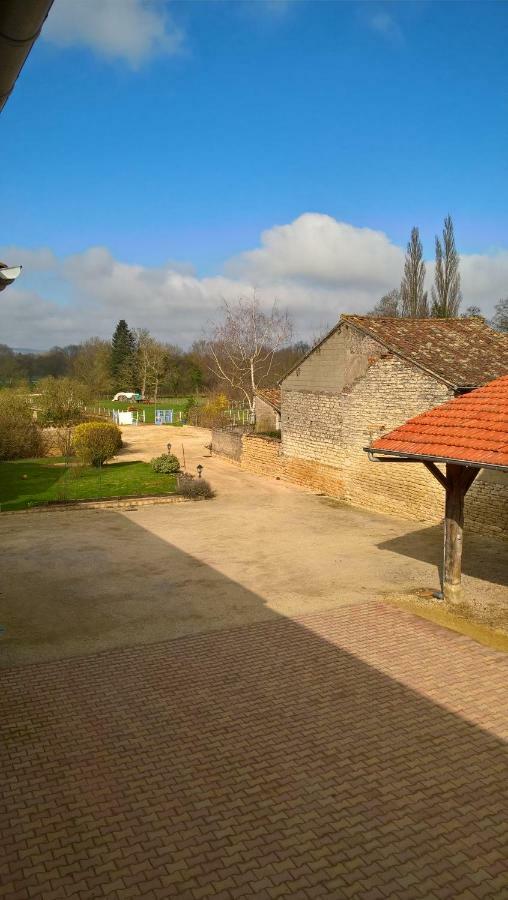 Bed and Breakfast La Ferme Du Grand Faubourg Pont-de-Vaux Zewnętrze zdjęcie