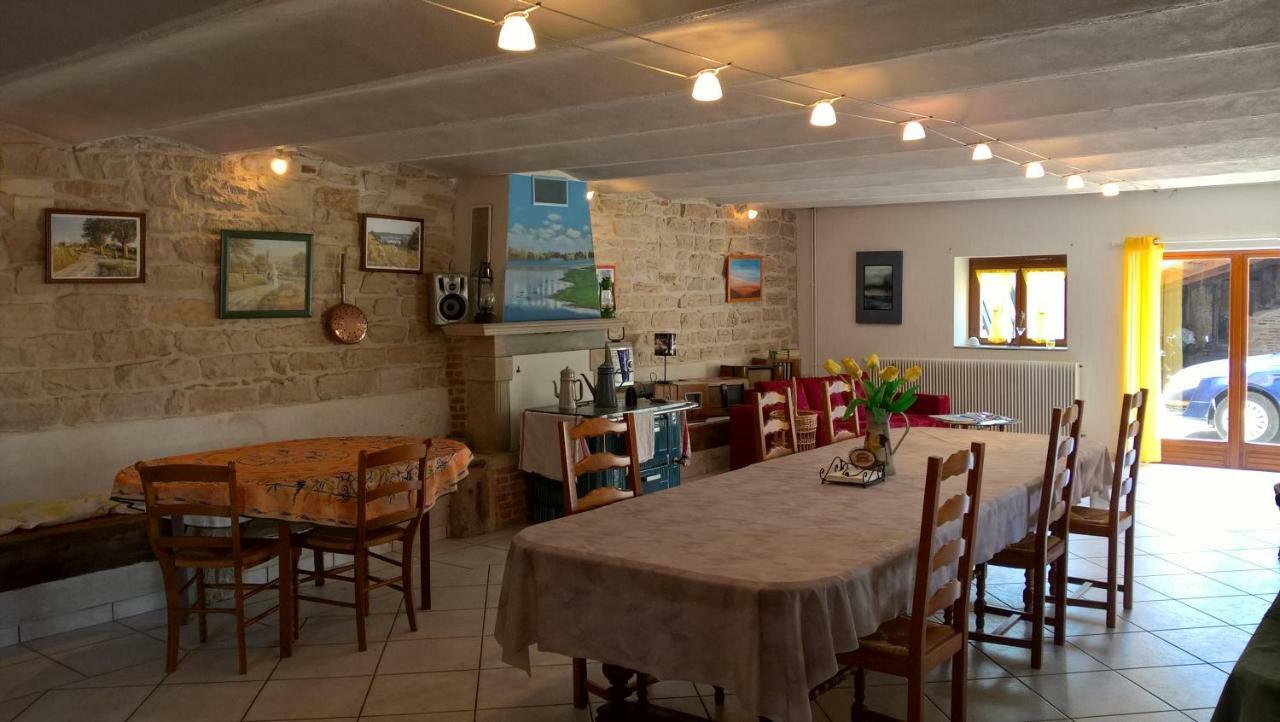 Bed and Breakfast La Ferme Du Grand Faubourg Pont-de-Vaux Zewnętrze zdjęcie